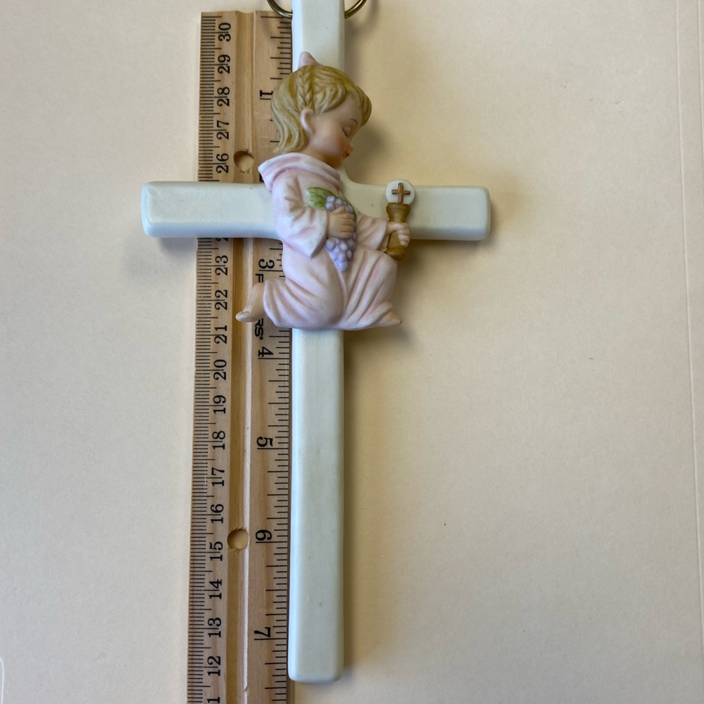 Vintage Ceramic Lefton 1999 Praying Communion Girl on Cross Hanging Wall Plaque - Picture 9 of 10